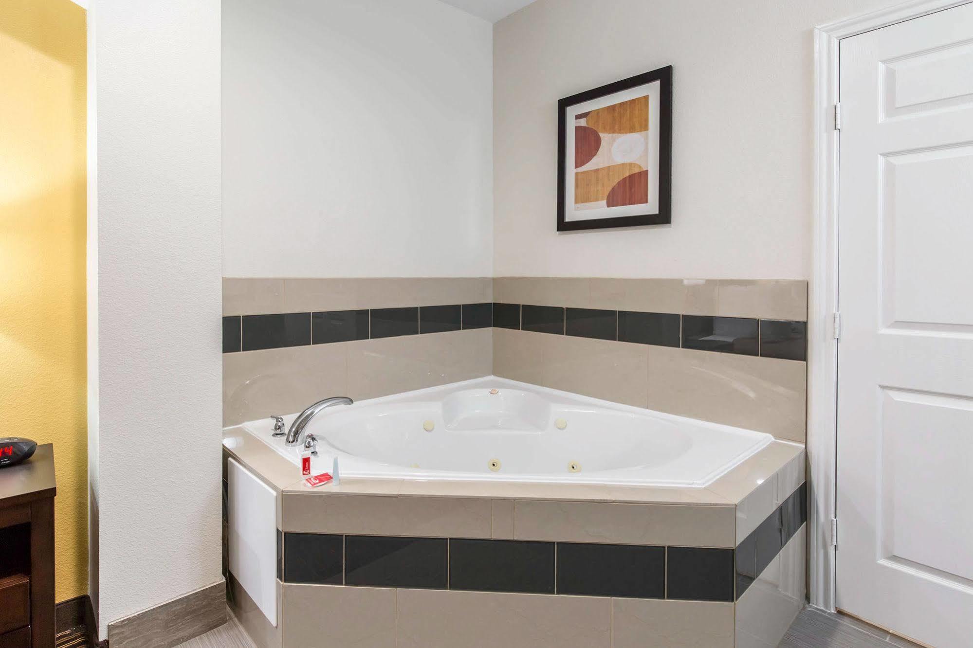 Scottish Inns & Suites Spring - Houston North Eksteriør bilde